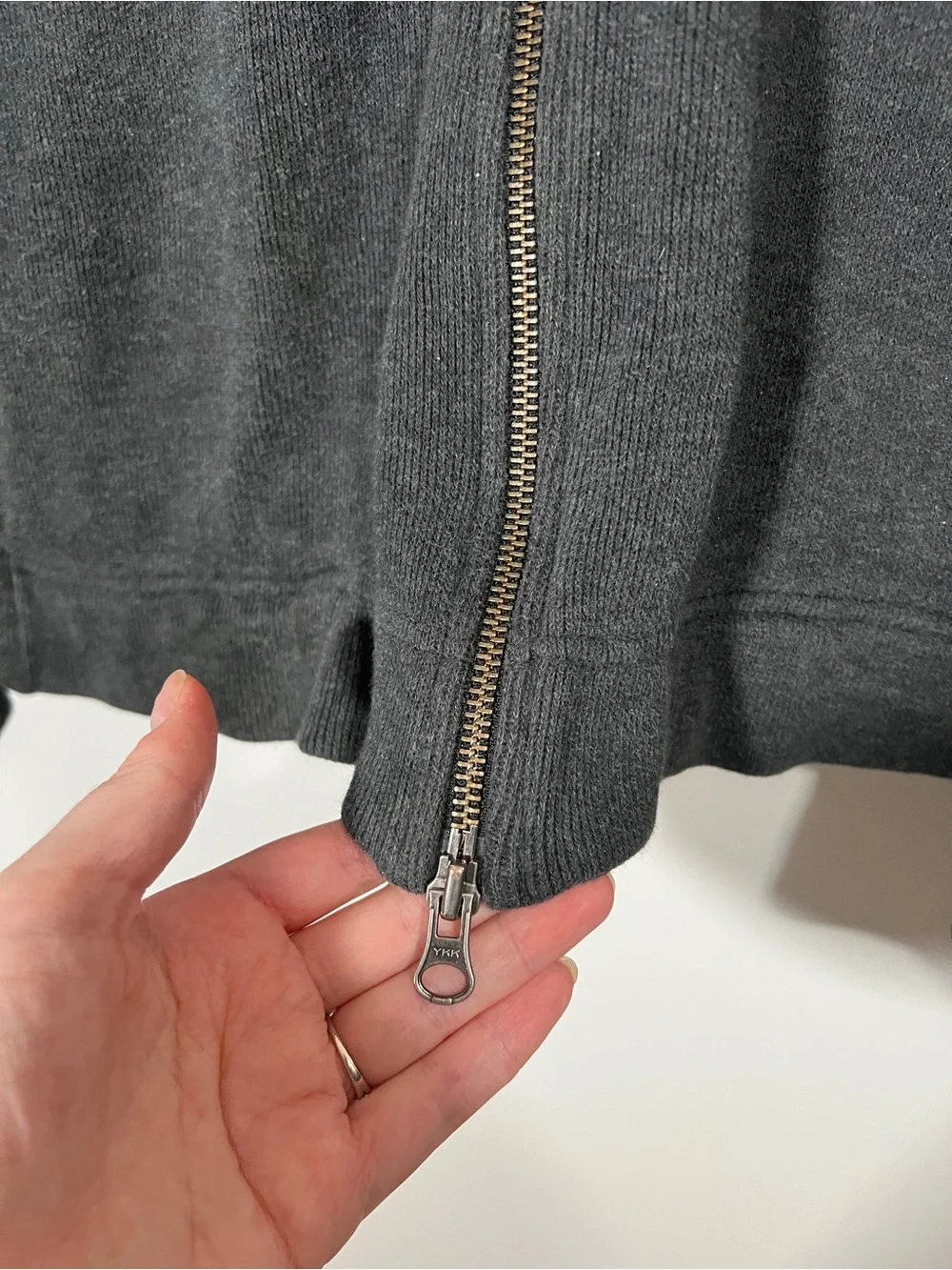 Banana Republic shipping please